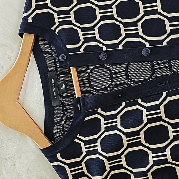 Ann Taylor Tops - NWOT Ann Taylor Knit Cardi size M